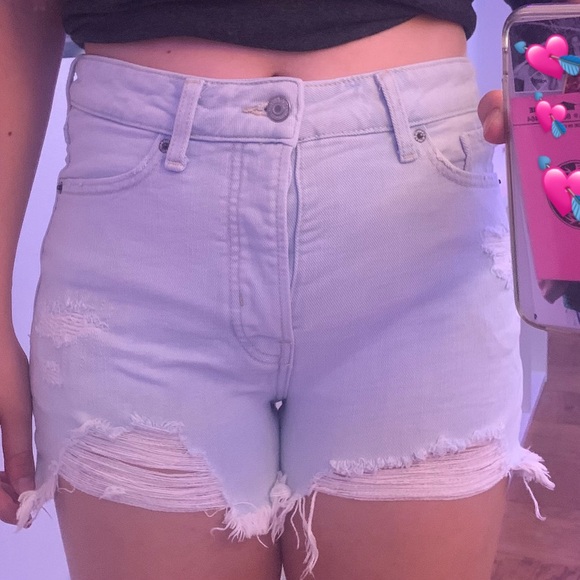 💘 Old Navy High Rise O.G. Straight Jean Shorts 💘 - Picture 3 of 4
